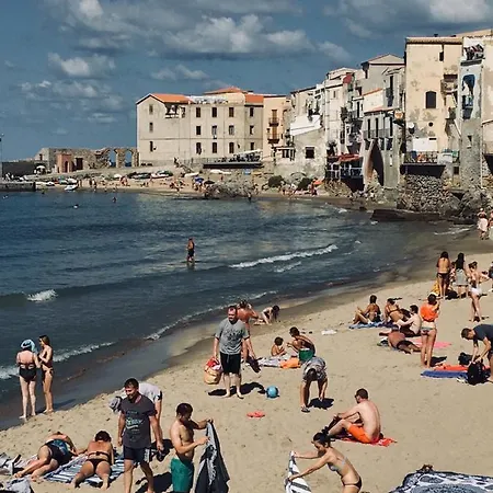 Stephanie Hébergement de vacances Cefalù